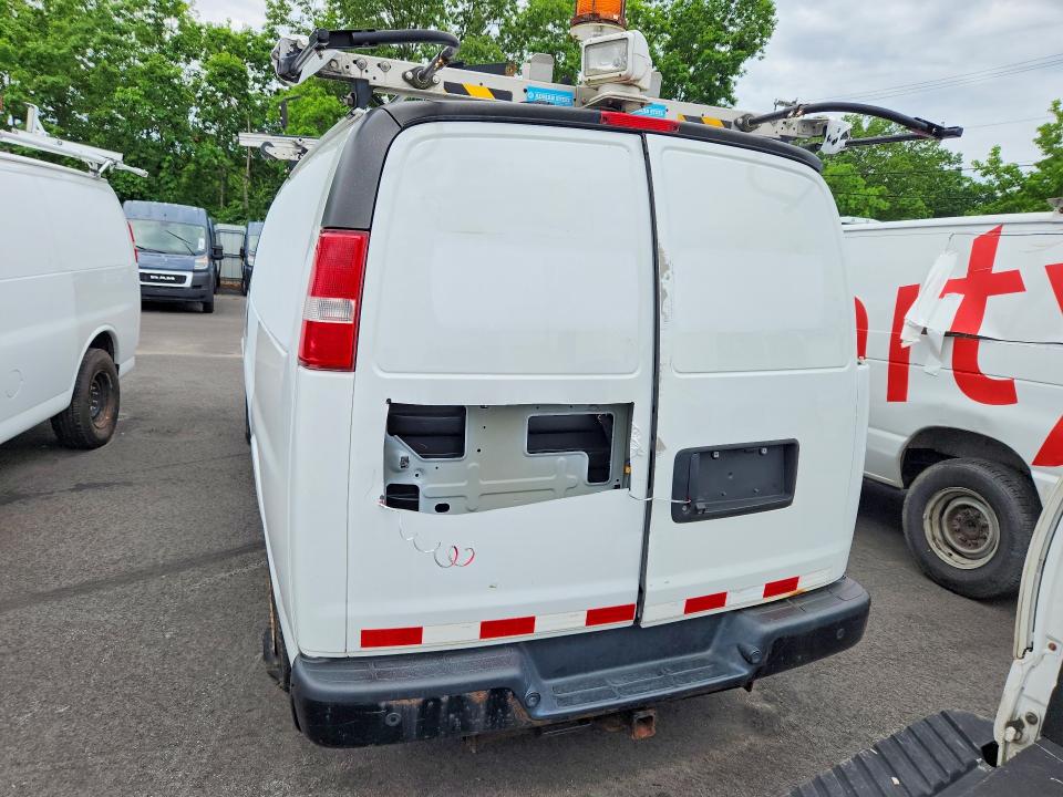 Продаж на аукціоні авто 2017 Chevrolet Express G2500, vin: 1GCWGAFF3H1279912, номер лоту: 53002326