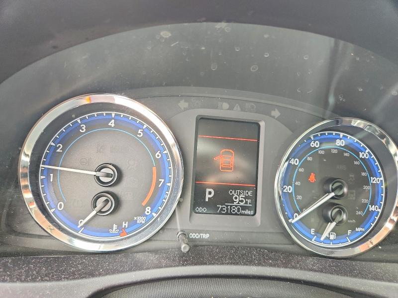 55194686 :رقم المزاد ، 5YFBURHE0HP701897 vin ، 2017 Toyota Corolla مزاد بيع