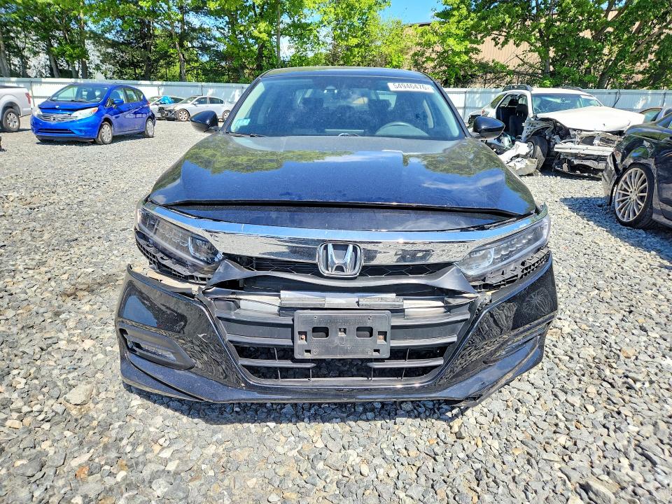 Продаж на аукціоні авто 2018 Honda Accord, vin: 1HGCV1F49JA055591, номер лоту: 54946476
