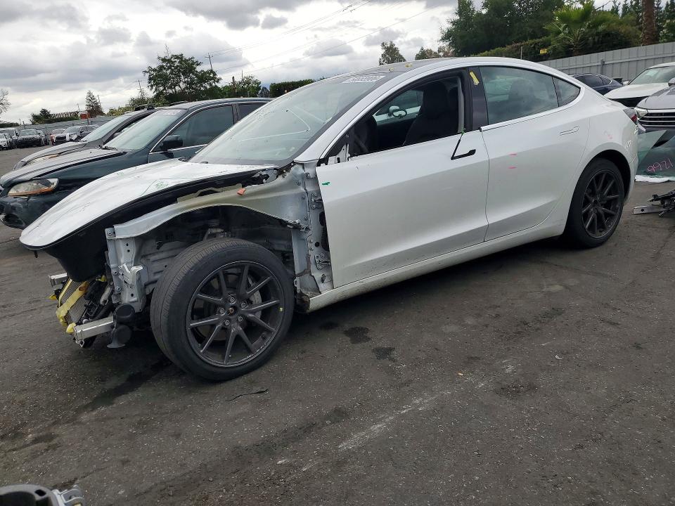 Продажа на аукционе авто 2020 Tesla Model 3, vin: 5YJ3E1EB0LF735436, номер лота: 54655906