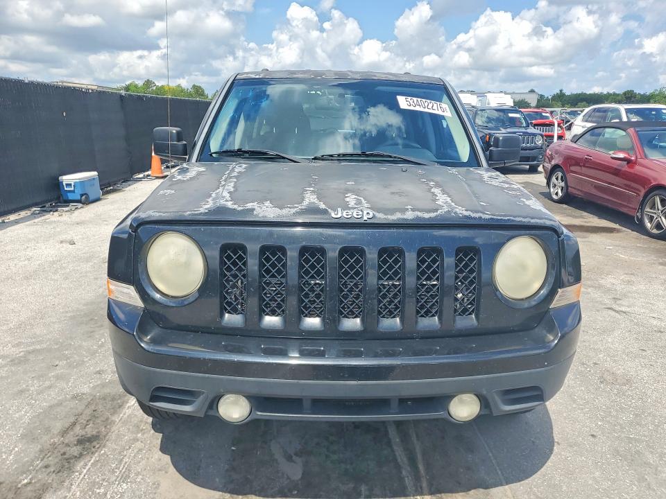 53402276 :رقم المزاد ، 1C4NJPBB1DD213516 vin ، 2013 Jeep Patriot Latitude 4wd مزاد بيع