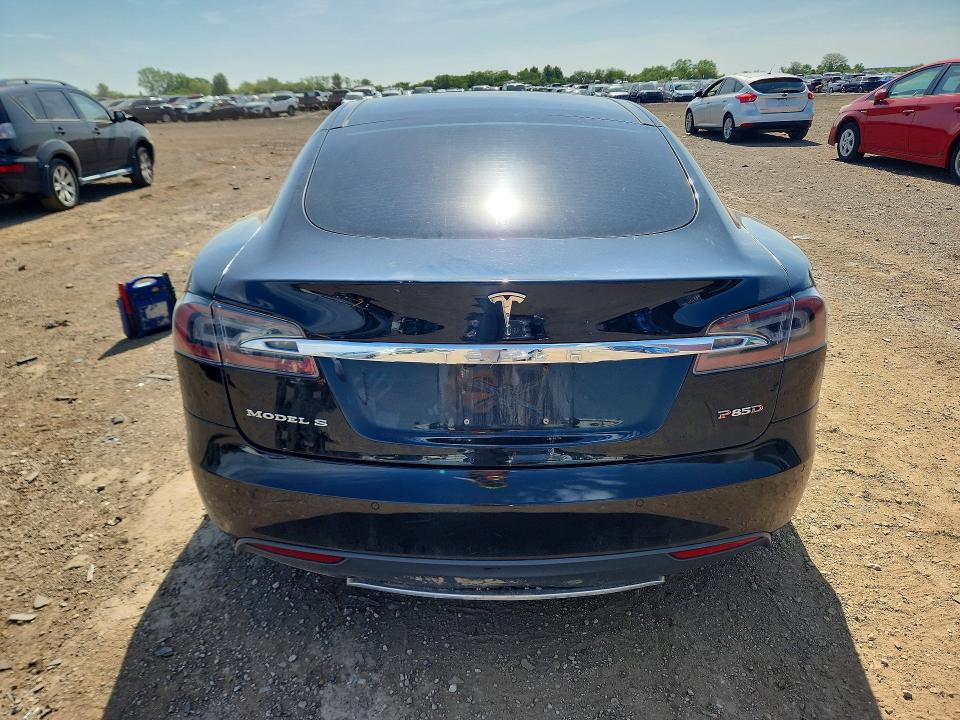 54885026 :رقم المزاد ، 5YJSA1E40FF112041 vin ، 2015 Tesla Model S مزاد بيع