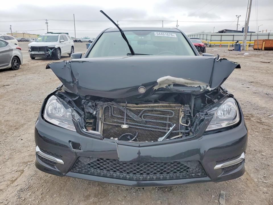 54461676 :رقم المزاد ، WDDGF4HB8CA636454 vin ، 2012 Mercedes-benz C مزاد بيع