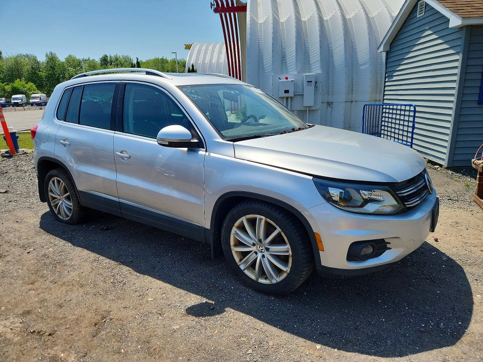 2016 Volkswagen Tiguan მანქანა იყიდება აუქციონზე, vin: WVGBV7AX1GW539874, აუქციონის ნომერი: 53784916