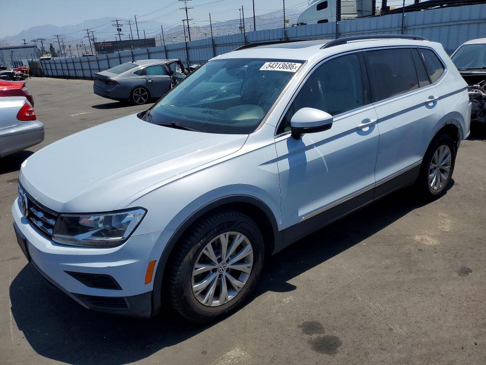 54313686 :رقم المزاد ، 3VV3B7AX8JM160350 vin ، 2018 Volkswagen Tiguan مزاد بيع