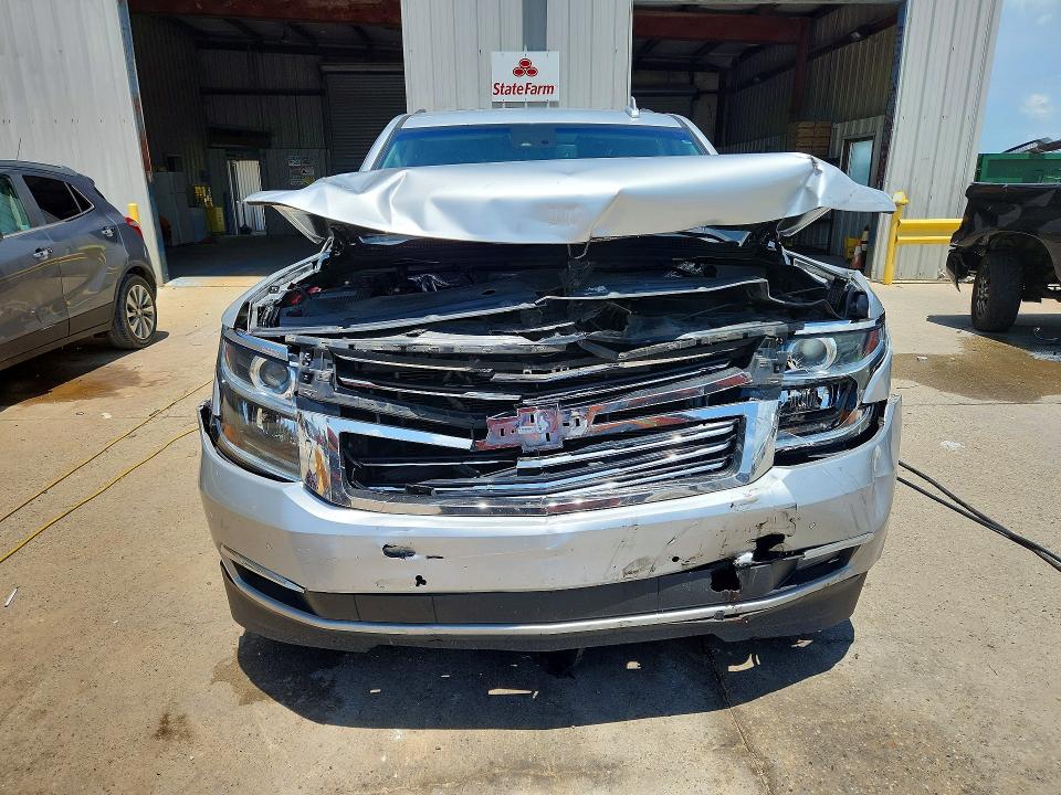 54105426 :رقم المزاد ، 1GNSCJKCXHR206275 vin ، 2017 Chevrolet Suburban مزاد بيع