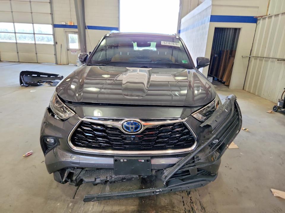 Aukcja sprzedaży 2021 Toyota Highlander, vin: 5TDEBRCHXMS017929, numer aukcji: 52187076