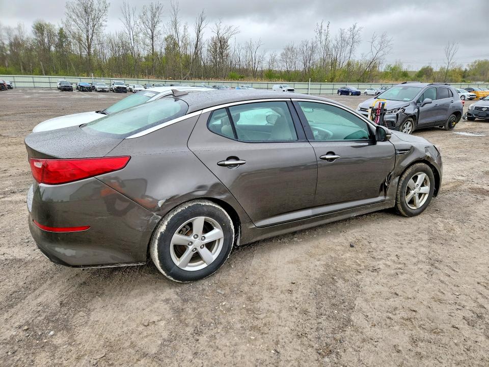 52996106 :رقم المزاد ، 5XXGM4A70FG402565 vin ، 2015 Kia Optima مزاد بيع
