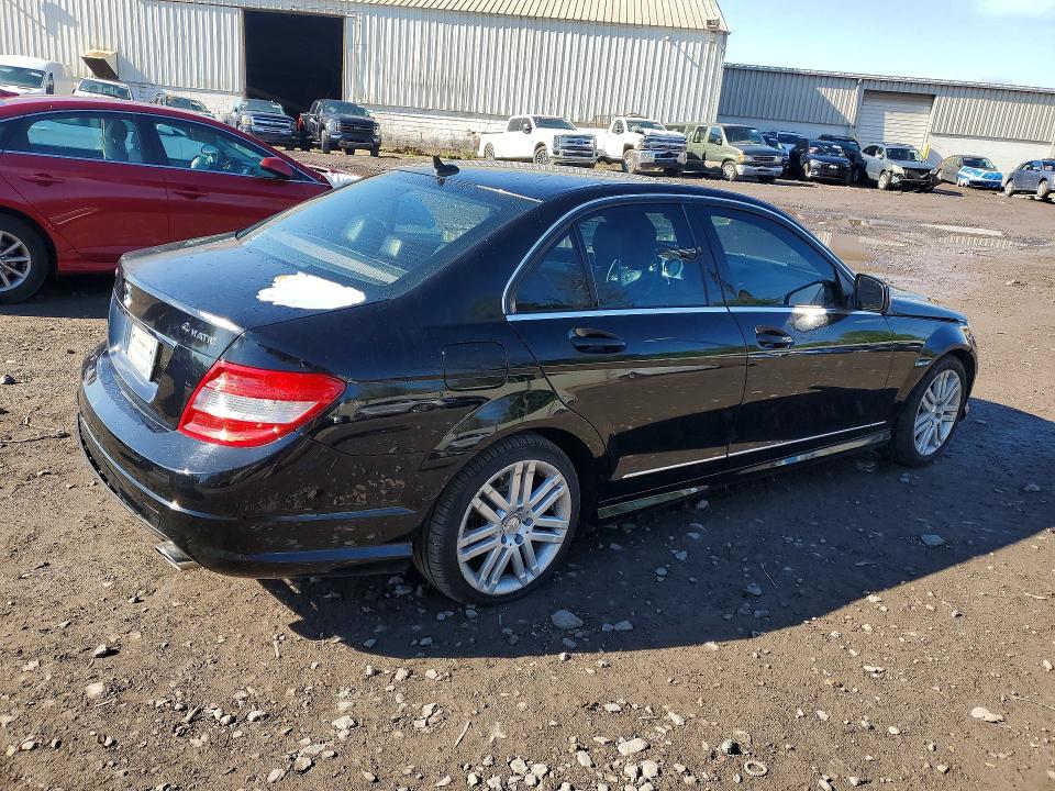 49391126 :رقم المزاد ، WDDGF81X58F062421 vin ، 2008 Mercedes-benz C مزاد بيع
