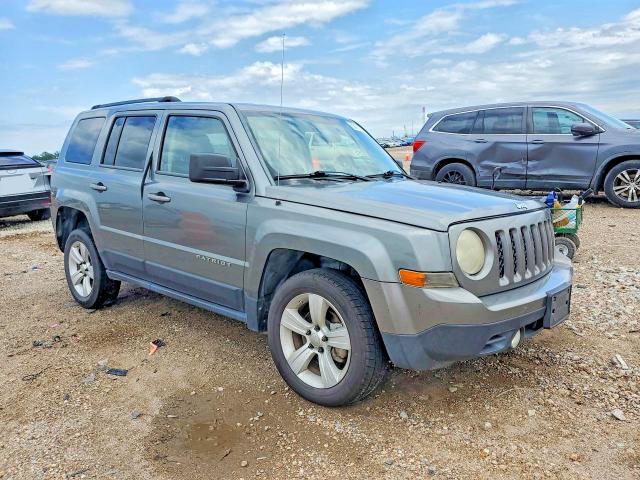 53197306 :رقم المزاد ، 1C4NJRFB7CD570171 vin ، 2012 Jeep Patriot مزاد بيع