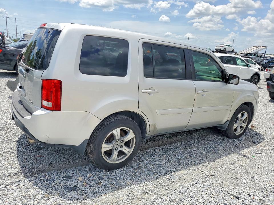 53917976 :رقم المزاد ، 5FNYF4H58DB082320 vin ، 2013 Honda Pilot مزاد بيع
