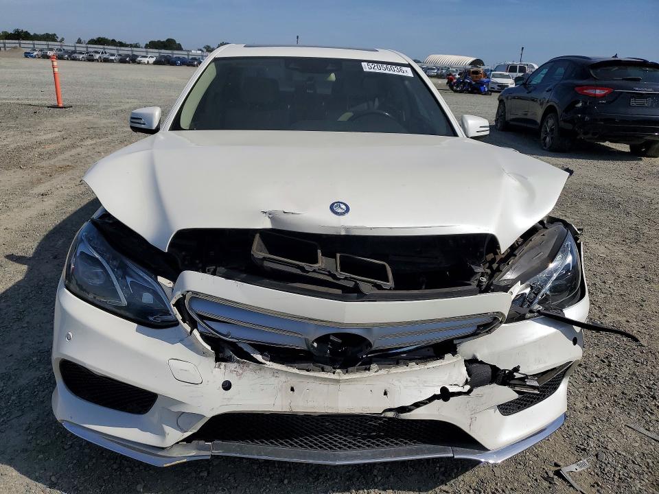 Продажа на аукционе авто 2014 Mercedes-benz E, vin: WDDHF5KB3EB045206, номер лота: 52056036
