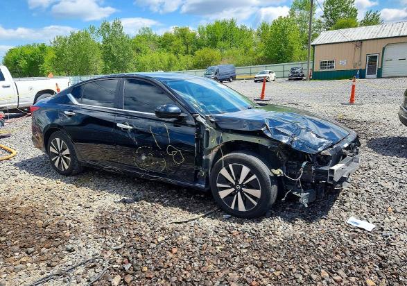 Продажа на аукционе авто 2021 Nissan Altima, vin: 1N4BL4DV2MN379644, номер лота: 52082536