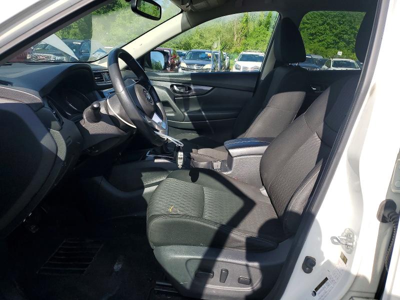 54663686 :رقم المزاد ، KNMAT2MV7HP502598 vin ، 2017 Nissan Rogue مزاد بيع