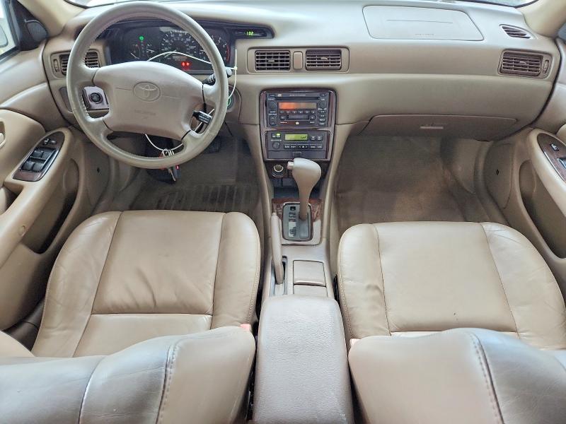 53108726 :رقم المزاد ، 4T1BF28K71U970586 vin ، 2001 Toyota Camry مزاد بيع