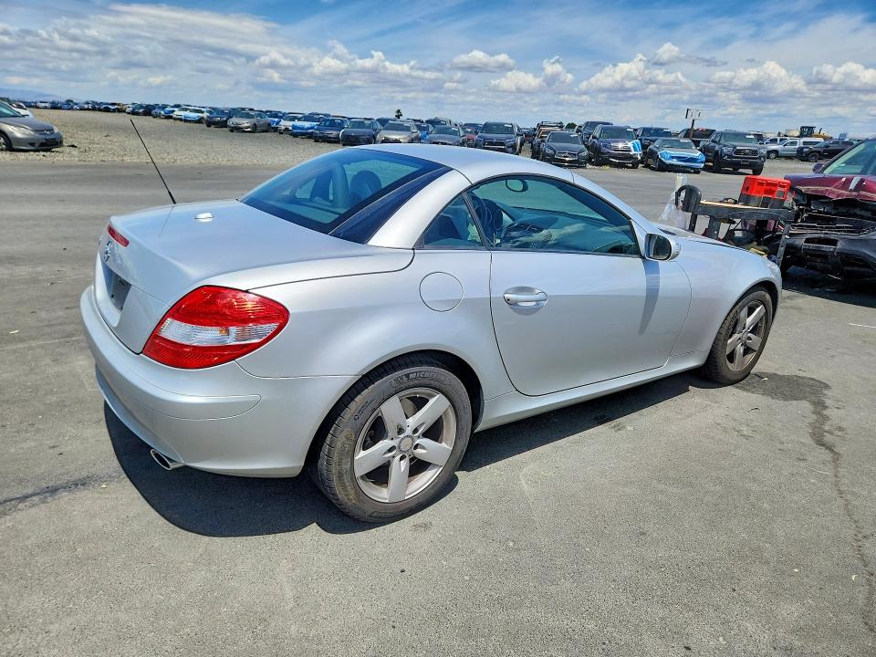 55179316 :رقم المزاد ، WDBWK54F08F188882 vin ، 2008 Mercedes-benz Slk مزاد بيع