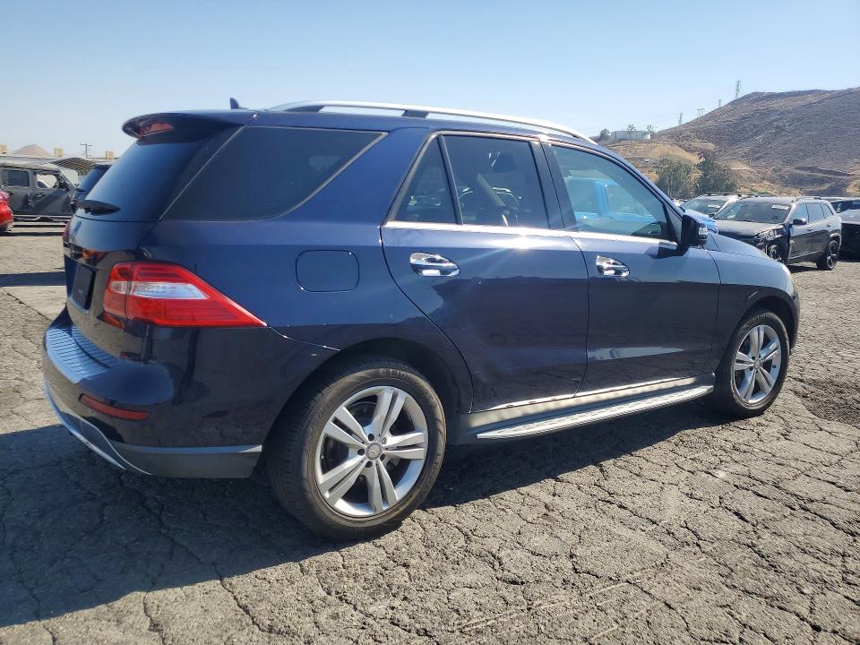 Продажа на аукционе авто 2015 Mercedes-benz Ml, vin: 4JGDA5JB9FA584182, номер лота: 54251776