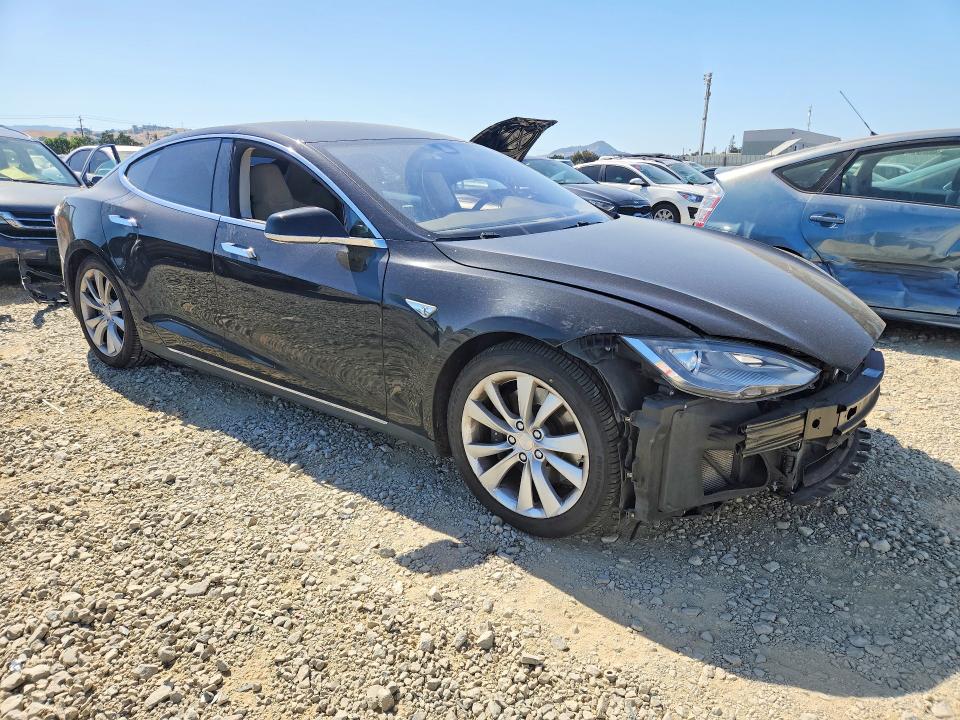 Продаж на аукціоні авто 2015 Tesla Model S, vin: 5YJSA1S23FF082729, номер лоту: 54542806