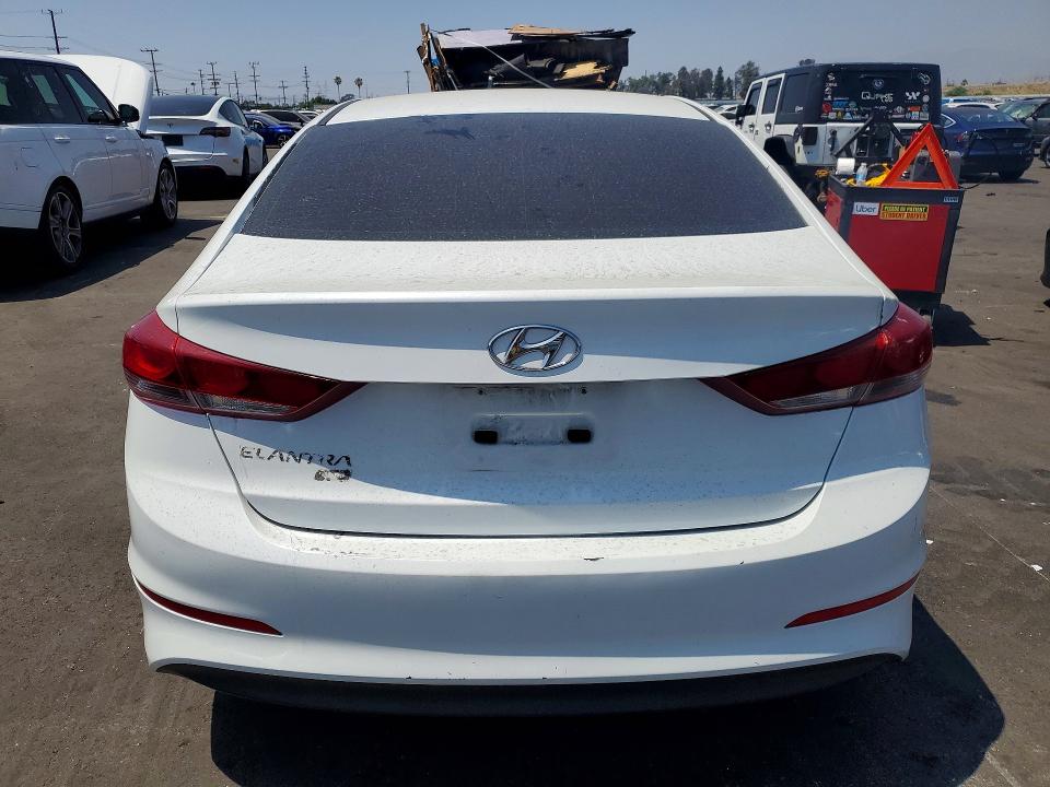 2018 Hyundai Elantra მანქანა იყიდება აუქციონზე, vin: 5NPD74LF6JH318083, აუქციონის ნომერი: 49842216