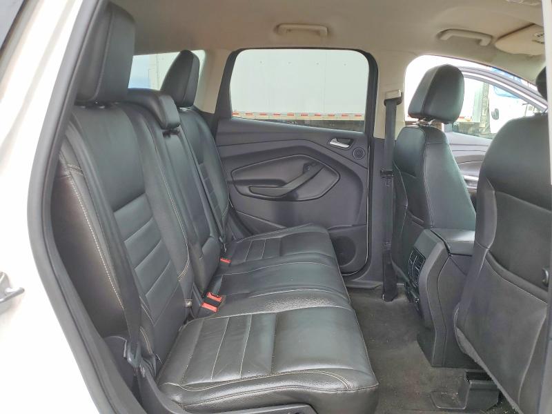 2014 Ford Escape მანქანა იყიდება აუქციონზე, vin: 1FMCU0J98EUC15815, აუქციონის ნომერი: 52414966