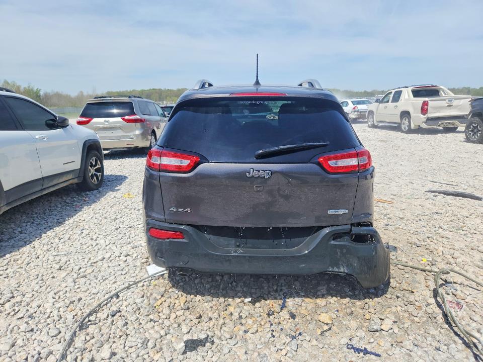 52050246 :رقم المزاد ، 1C4PJMCB8GW360978 vin ، 2016 Jeep Cherokee مزاد بيع