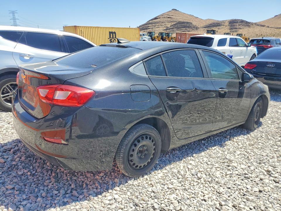Auction sale of the 2018 Chevrolet Cruze, vin: 1G1BC5SM6J7242029, lot number: 53852076