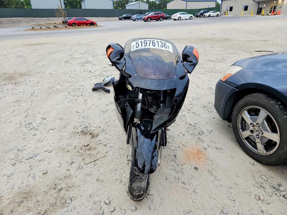 Продажа на аукционе авто 1999 Honda Cbr1100, vin: JH2SC3508XM200905, номер лота: 51976136