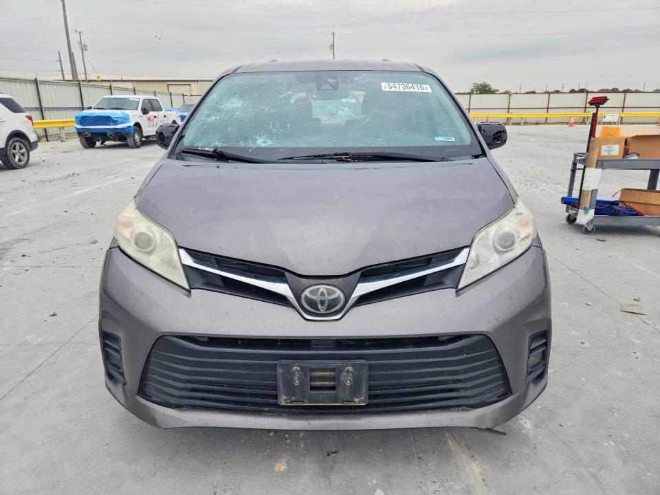 2018 Toyota Sienna მანქანა იყიდება აუქციონზე, vin: 5TDKZ3DC8JS921997, აუქციონის ნომერი: 54736416