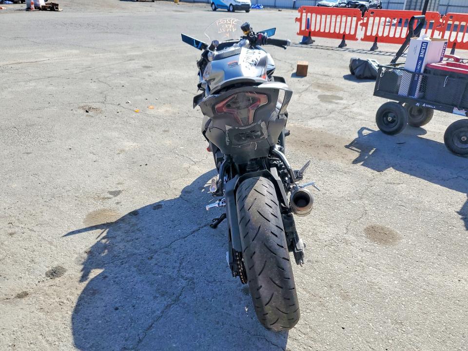 52396616 :رقم المزاد ، LCEPESLA6S6002268 vin ، 2025 Cf Moto 450ss مزاد بيع