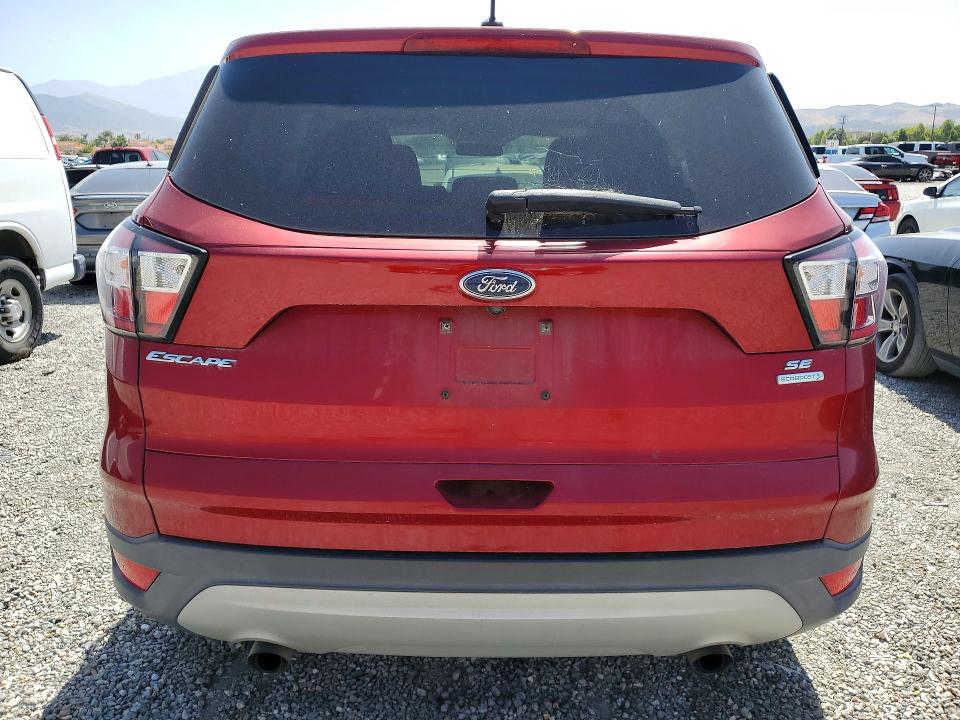Продажа на аукционе авто 2017 Ford Escape, vin: 1FMCU0G9XHUE09483, номер лота: 54005466