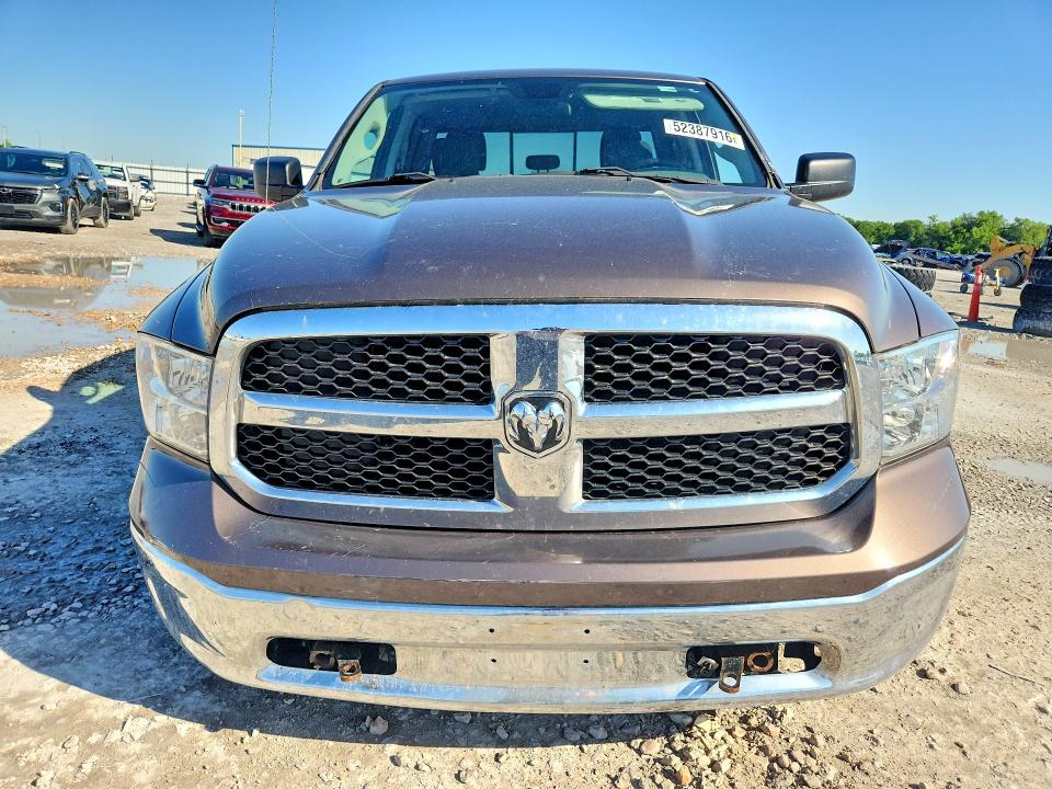 52387916 :رقم المزاد ، 1C6RR7GT2JS118165 vin ، 2018 Ram 1500 مزاد بيع