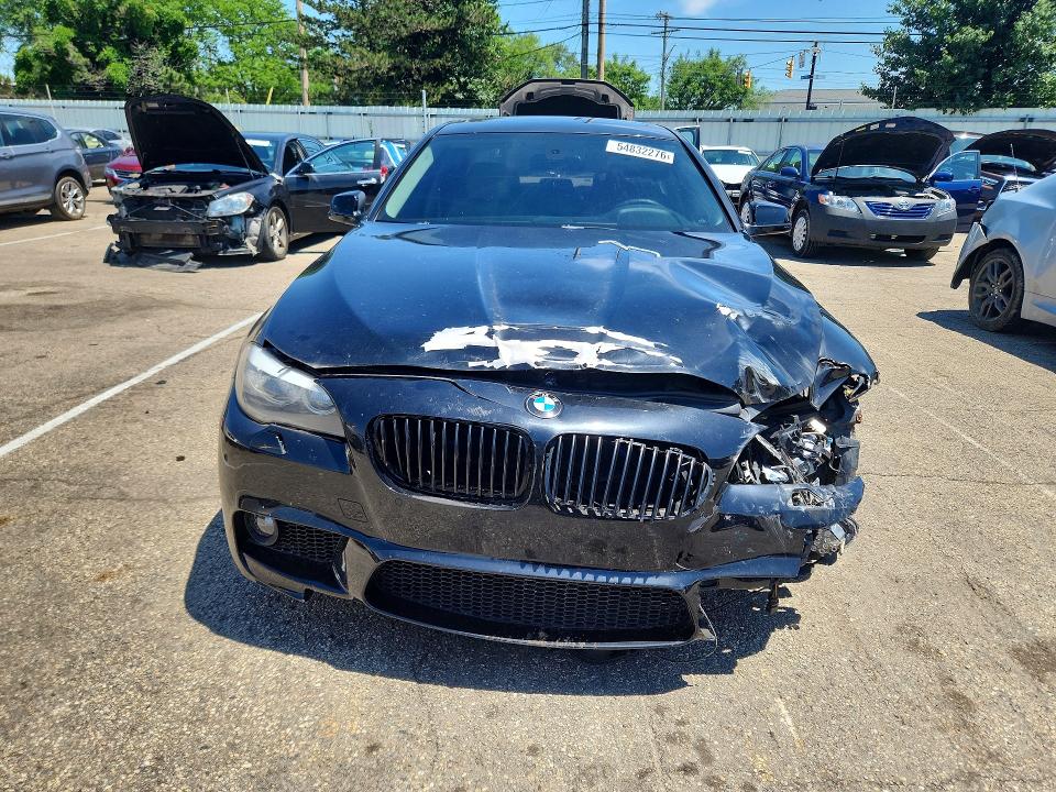 54832276 :رقم المزاد ، WBAFU7C53BC871519 vin ، 2011 Bmw 535 مزاد بيع