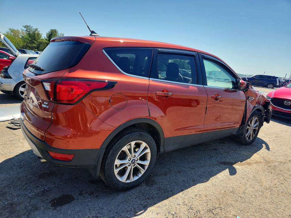 Продаж на аукціоні авто 2019 Ford Escape, vin: 1FMCU9GD5KUB93087, номер лоту: 52615906