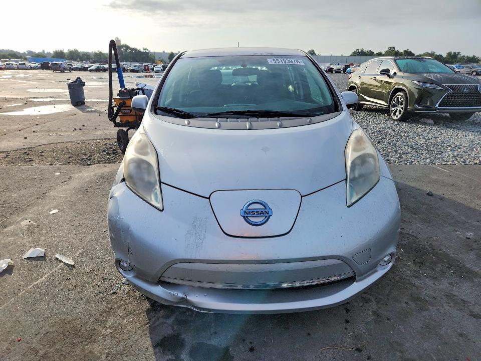 2015 Nissan Leaf მანქანა იყიდება აუქციონზე, vin: 1N4AZ0CPXFC303397, აუქციონის ნომერი: 55193976