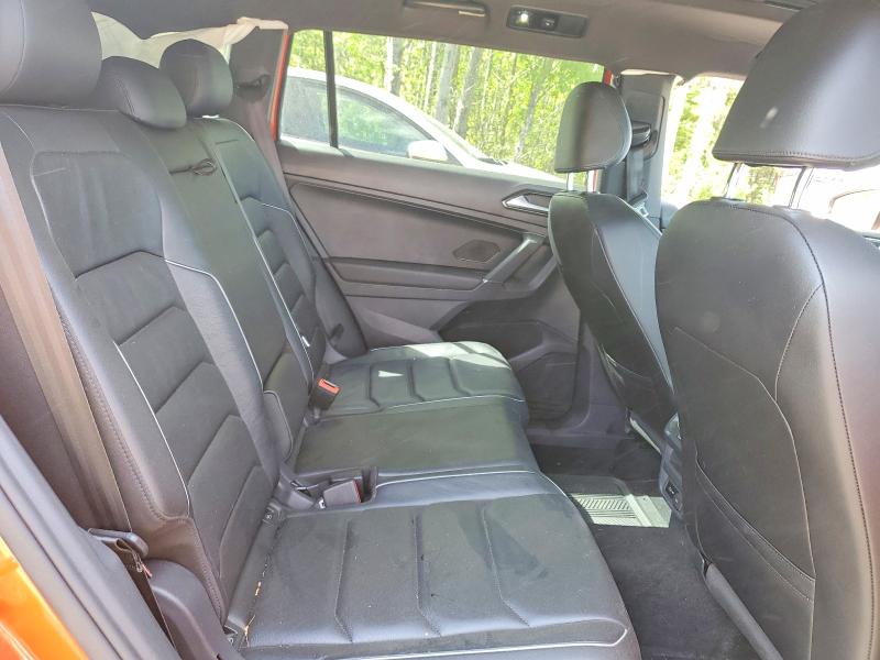 Продажа на аукционе авто 2018 Volkswagen Tiguan, vin: 3VV4B7AX4JM192930, номер лота: 54830276