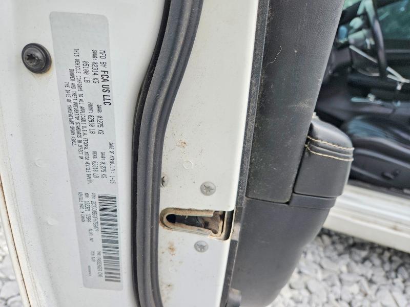 52834576 :رقم المزاد ، 2C3CCABG3FH756077 vin ، 2015 Chrysler 300 مزاد بيع