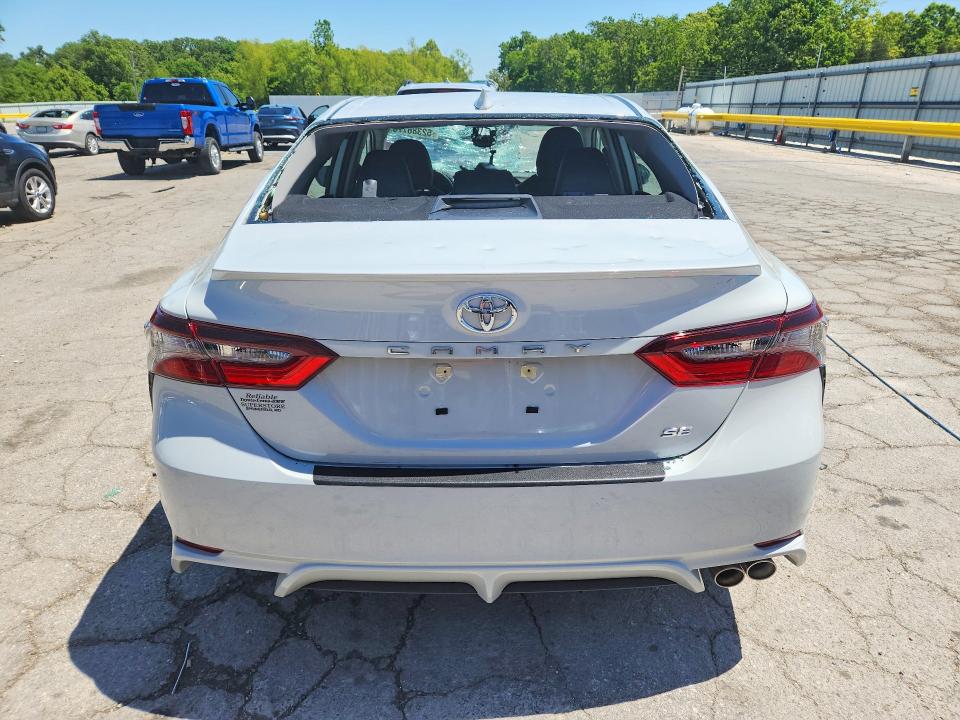 52386776 :رقم المزاد ، 4T1T11AK5PU170501 vin ، 2023 Toyota Camry مزاد بيع
