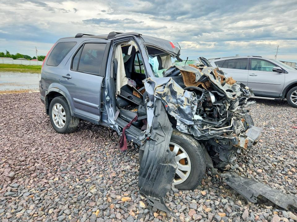 50267886 :رقم المزاد ، JHLRD78915C021763 vin ، 2005 Honda Cr-v مزاد بيع