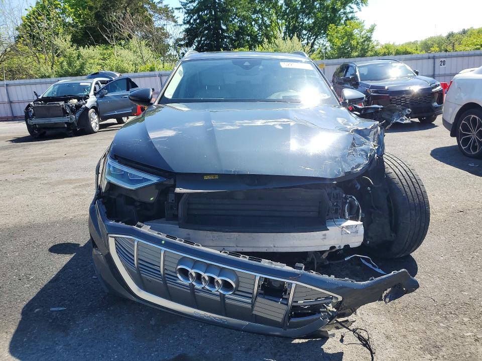 2019 Audi E-tron მანქანა იყიდება აუქციონზე, vin: WA1VABGE5KB021007, აუქციონის ნომერი: 52238636