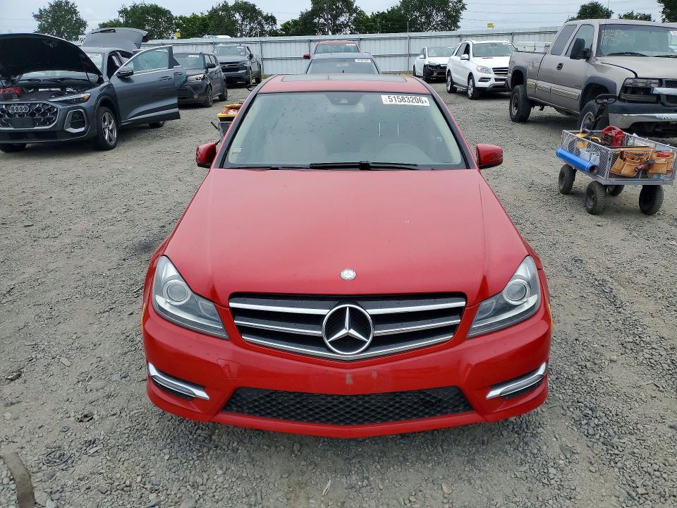 Продажа на аукционе авто 2014 Mercedes-benz C, vin: WDDGF4HB3EA888003, номер лота: 51583206
