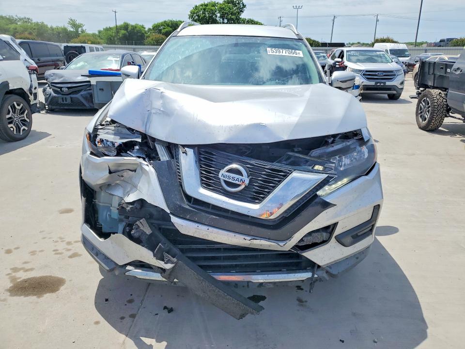 53977066 :رقم المزاد ، KNMAT2MT1HP559166 vin ، 2017 Nissan Rogue مزاد بيع
