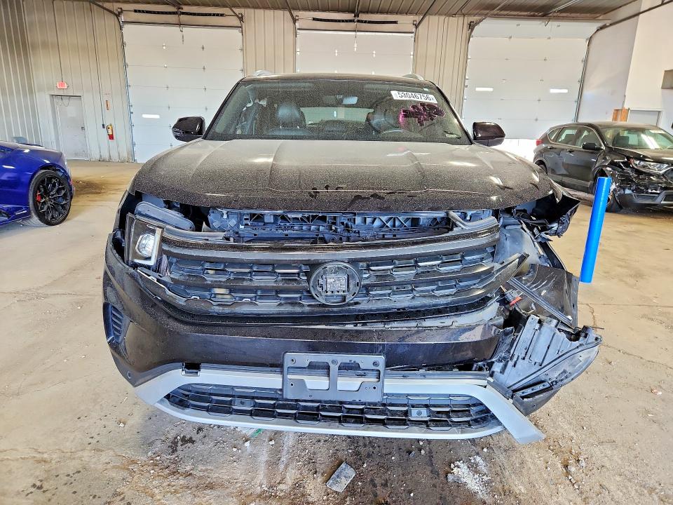 53046756 :رقم المزاد ، 1V2MC2CA1LC203134 vin ، 2020 Volkswagen Atlas Cross Sport مزاد بيع