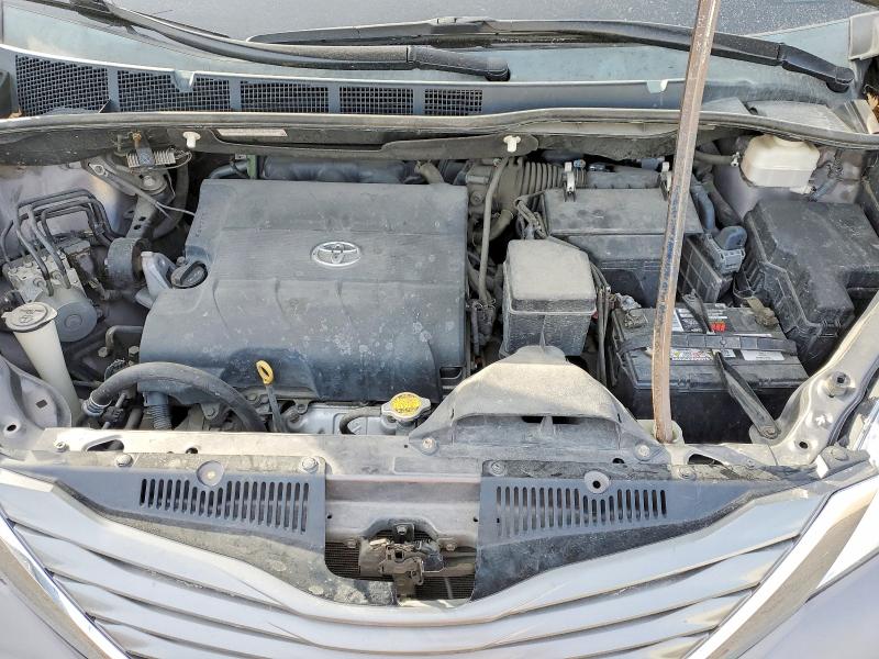 52357876 :رقم المزاد ، 5TDDK3DC9ES074152 vin ، 2014 Toyota Sienna مزاد بيع