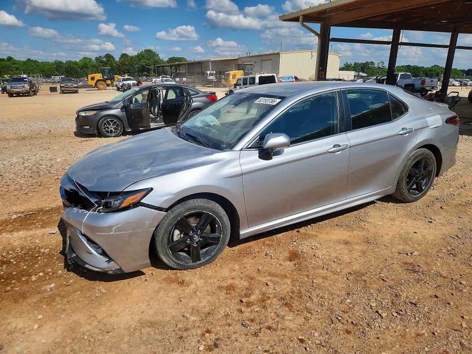 2022 Toyota Camry მანქანა იყიდება აუქციონზე, vin: 4T1G11AK0NU713056, აუქციონის ნომერი: 53193786