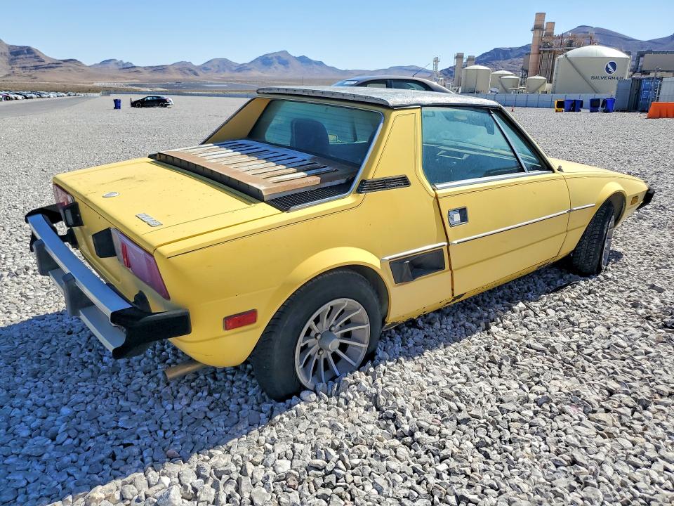 53106206 :رقم المزاد ، 128AS0055503 vin ، 1976 Fiat Uk مزاد بيع