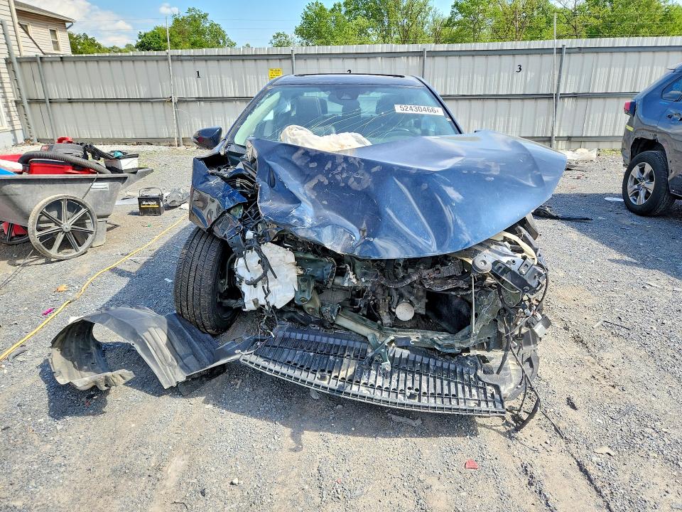 52430466 :رقم المزاد ، 2T1BURHE2JC081706 vin ، 2018 Toyota Corolla مزاد بيع