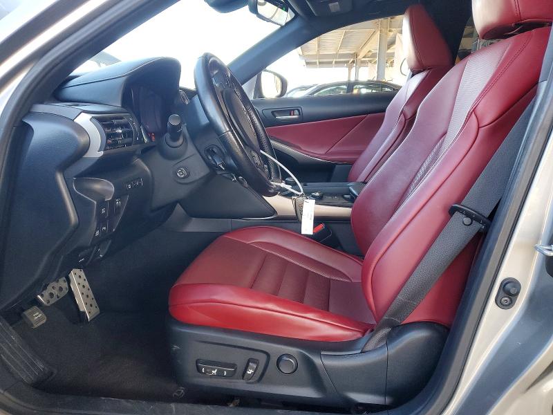 53708366 :رقم المزاد ، JTHBA1D24J5076900 vin ، 2018 Lexus Is مزاد بيع