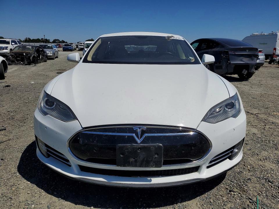 Продаж на аукціоні авто 2014 Tesla Model S, vin: 5YJSA1S16EFP49380, номер лоту: 53838276