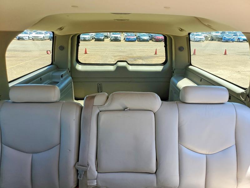 Продаж на аукціоні авто 2004 Chevrolet Suburban, vin: 1GNEC16Z34J161717, номер лоту: 53275856