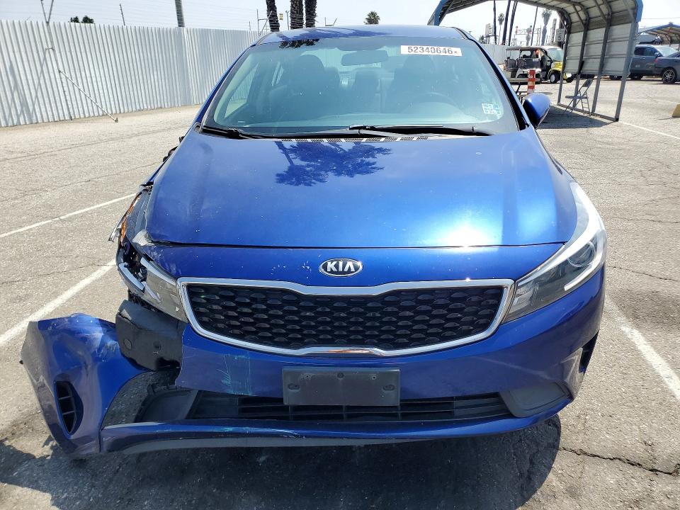 52340646 :رقم المزاد ، 3KPFL4A76JE232423 vin ، 2018 Kia Forte مزاد بيع